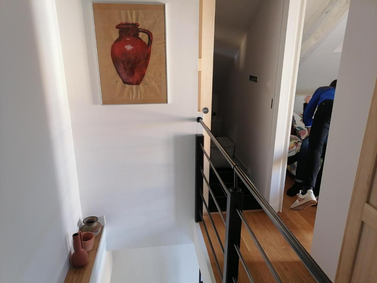 Gite La Maison La Saint-Aubin-d'Aubigne Extérieur photo