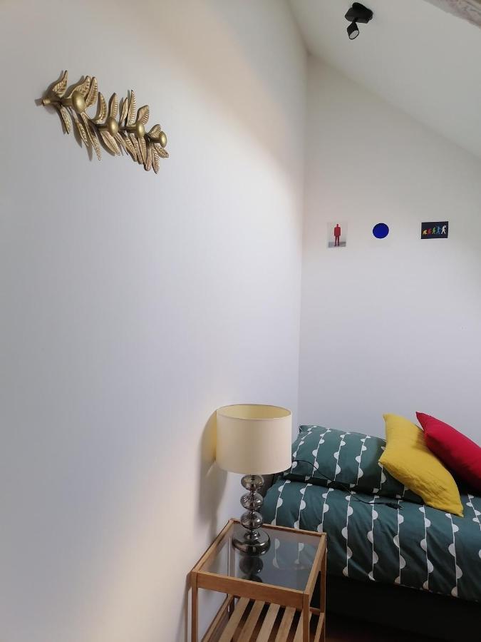 Gite La Maison La Saint-Aubin-d'Aubigne Extérieur photo